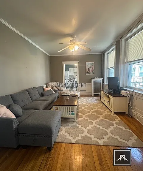 32 Chiswick Rd #5 — Photo 5