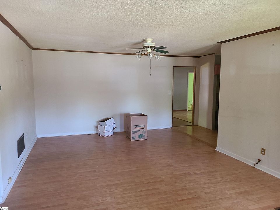 2nd image of 119 Shallowford Rd