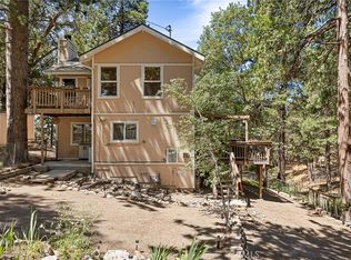 31791 Panorama Dr, Running Springs, CA 92382