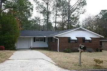 3706 Lexington Dr