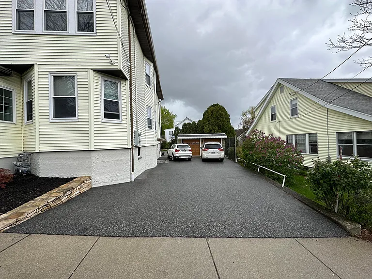 89 Walnut St — Photo 14