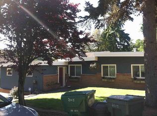 2015 NE 96th St, Seattle, WA 98115