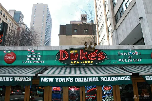 Rented by Anchor Associates | media 23