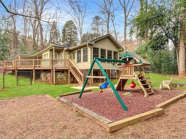 155 Worth Dr — Photo 27