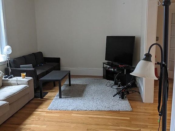 3rd image of 70 Marshal St #6G