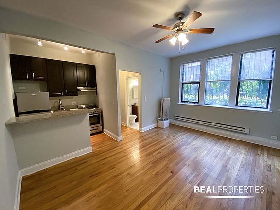 3rd image of 4614 N Paulina St APT 106