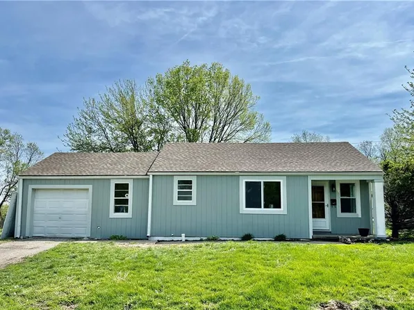 307 Joseph St, Richmond, MO 64085