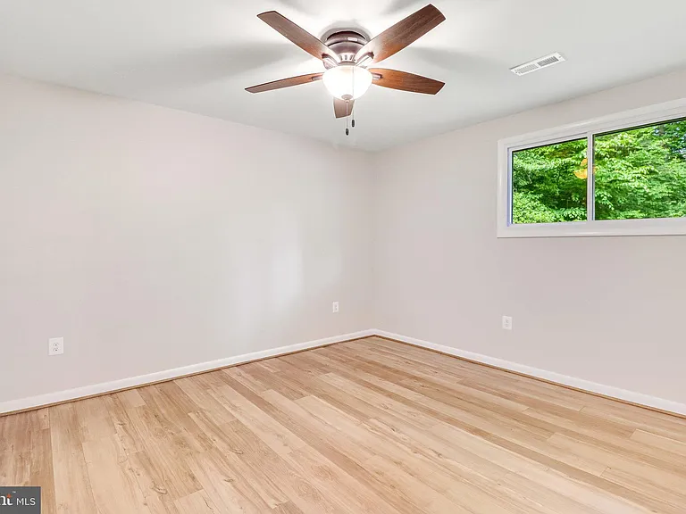 5019 Fleming Dr — Photo 33
