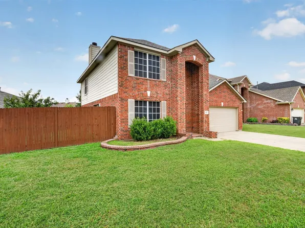 826 Hems Ln, Arlington, TX 76001