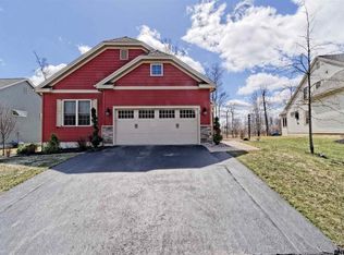 43 Whitney Dr, Mechanicville, NY 12118