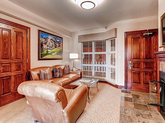 2nd image of 26 Avondale Ln #305
