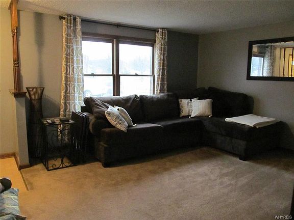 3rd image of 265 Wimbledon Ct