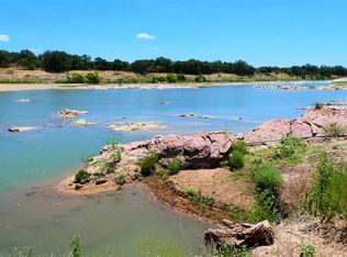 141 W Indian Bend Rd, Llano, TX 78643