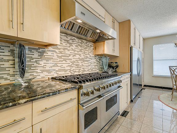 2nd image of 214 Matlock Meadow Dr