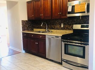 810 Warwick St, Brooklyn, NY 11207