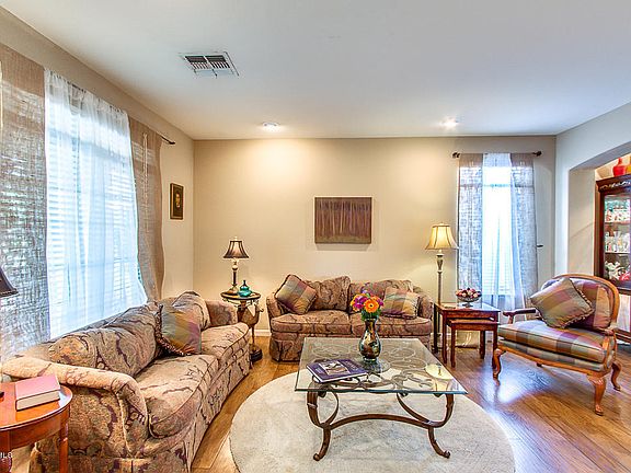 4th image of 1153 E Derringer Way