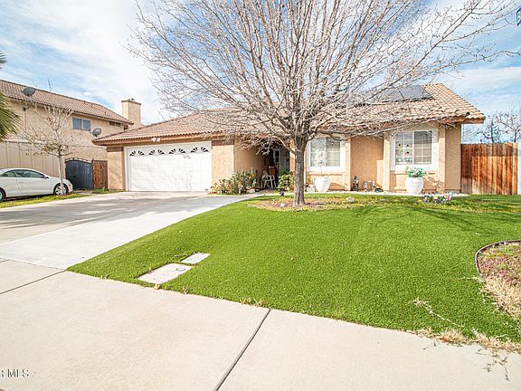 5th image of 39341 Thames Ct