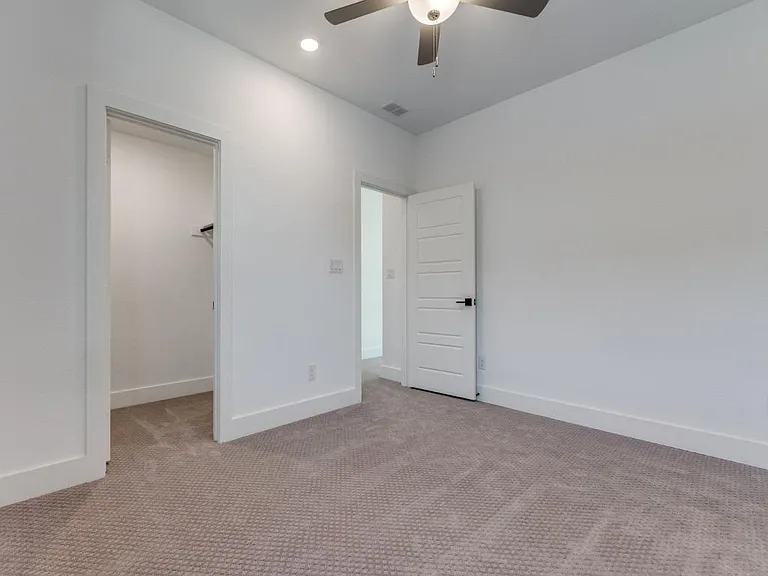 4421 Bandera Dr — Photo 24