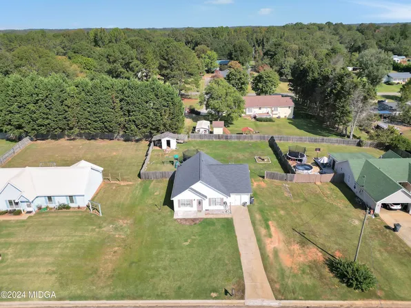 571 Regal Rd, Jackson, GA 30233