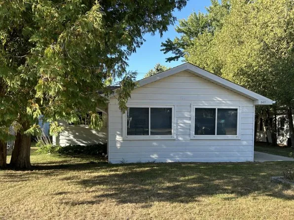 6411 Sunnyside Dr, Deckerville, MI 48427