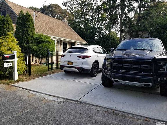 3rd image of 1789 Jerusalem Ave