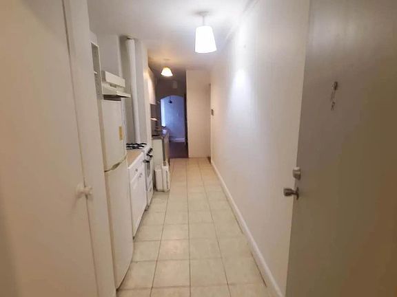 2nd image of 346 W 84th St APT 1R