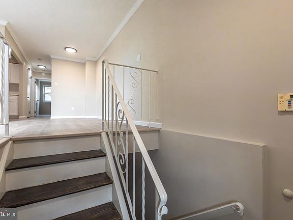 4th image of 5404 Hawthorne St