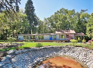 10325 Takilma Rd, CAVE JUNCTION, OR 97523