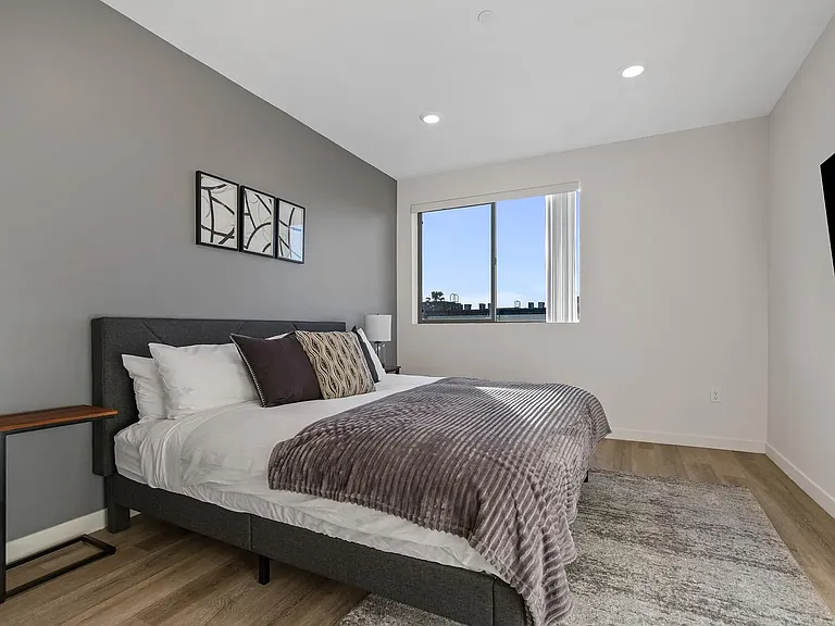 4725 Radford Ave #Penthouse 3 — Photo 12