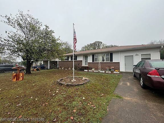 2nd image of 1701 W Gibson St