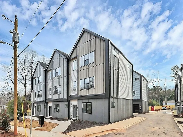 3422 Brookshire Blvd #1 — Photo 35
