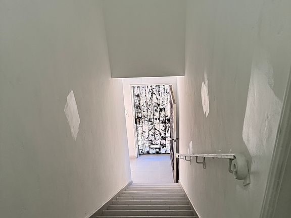 4th image of 860 S Kenmore Ave #3055