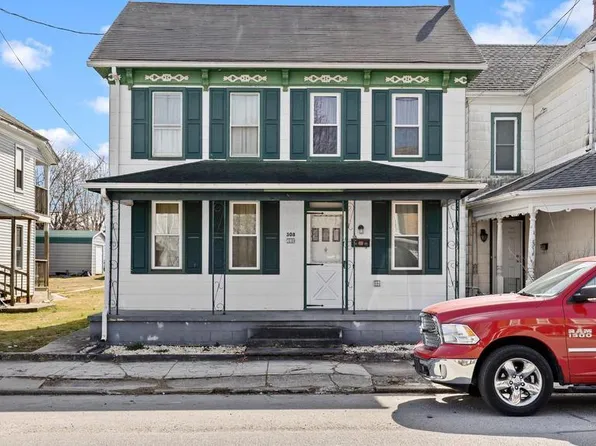 308 3rd St, Hanover, PA 17331