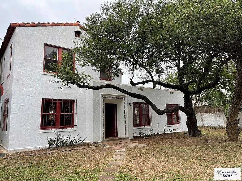 Building Photo - 901 Lakeside Blvd
