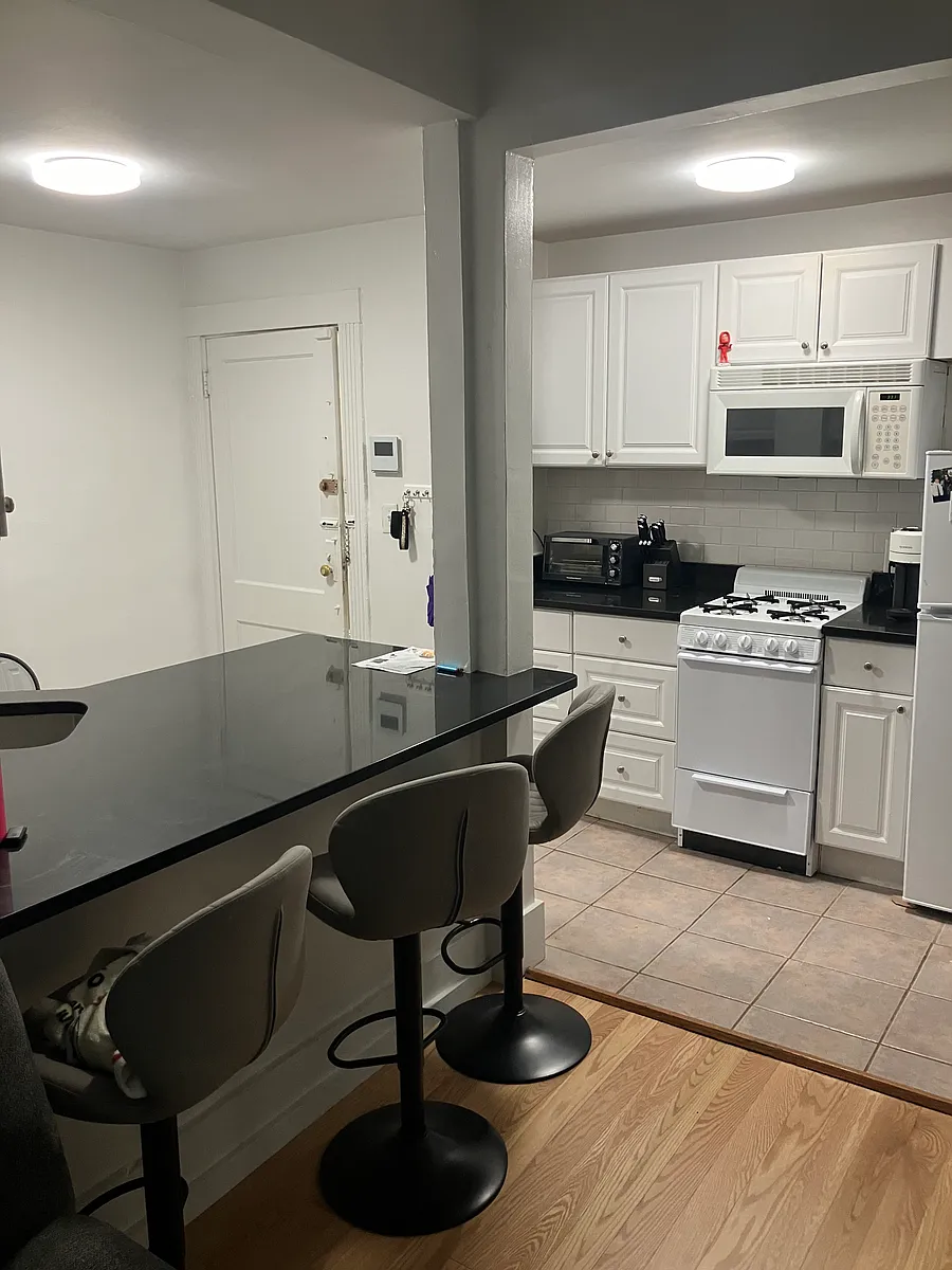 Building Photo - 64 Hemenway St #13