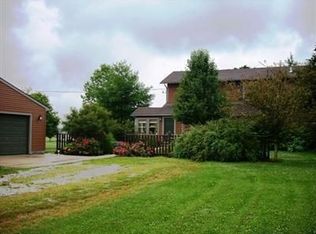 11915 Reynolds Rd, Arcanum, OH 45304