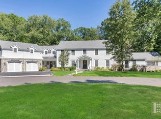 14 Kerry Ln, Darien, CT 06820