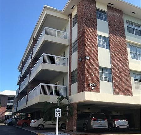 5th image of 2420 SE 17th St APT C303