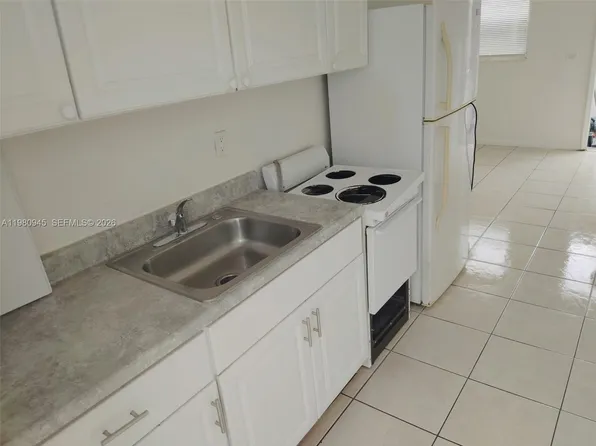 519 NW 8th Ave APT 4, Fort Lauderdale, FL 33311