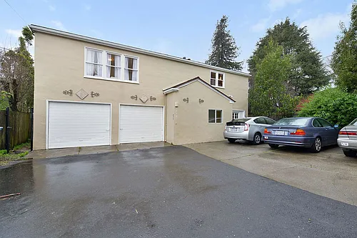 2734 College Ave Photo 1