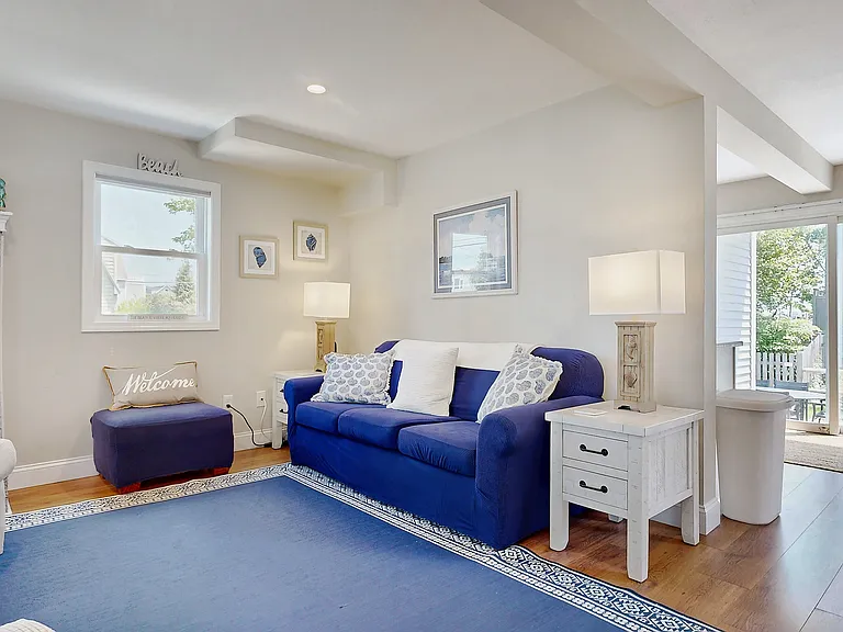 69 Jones Creek Dr — Photo 2