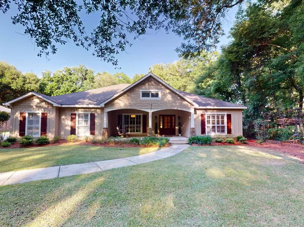 23950 3rd St, Fairhope, AL 36532