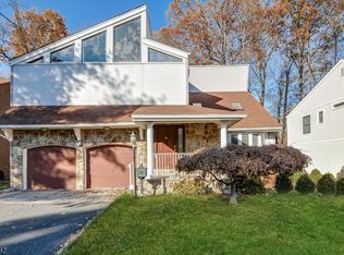 289 Taylor Rd, Short Hills, NJ 07078