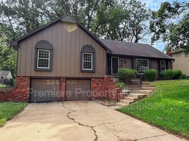 10727 W 101st Ter