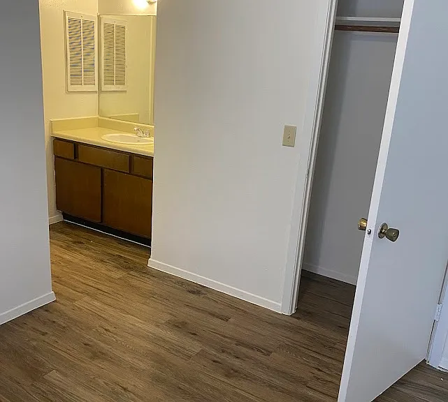 Brookhollow Apartments — Photo 55