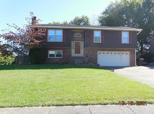 211 Falcon Dr, Versailles, KY 40383