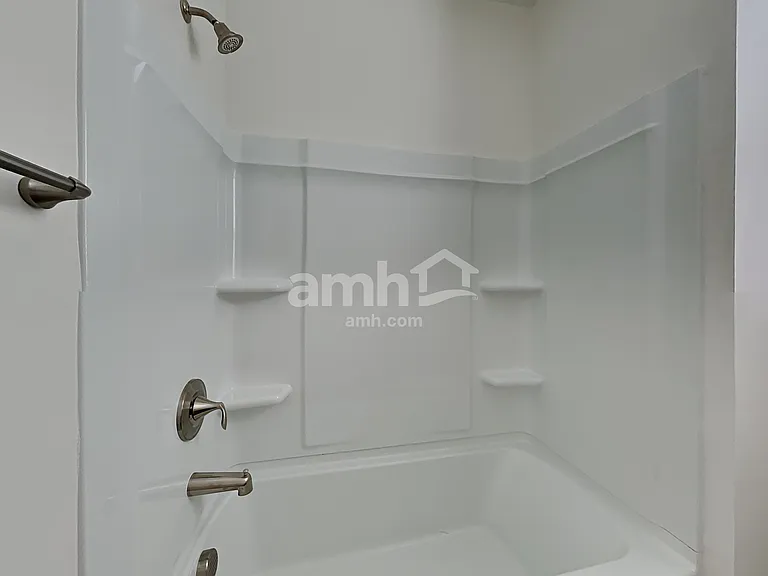 109 Twin River Dr — Photo 23