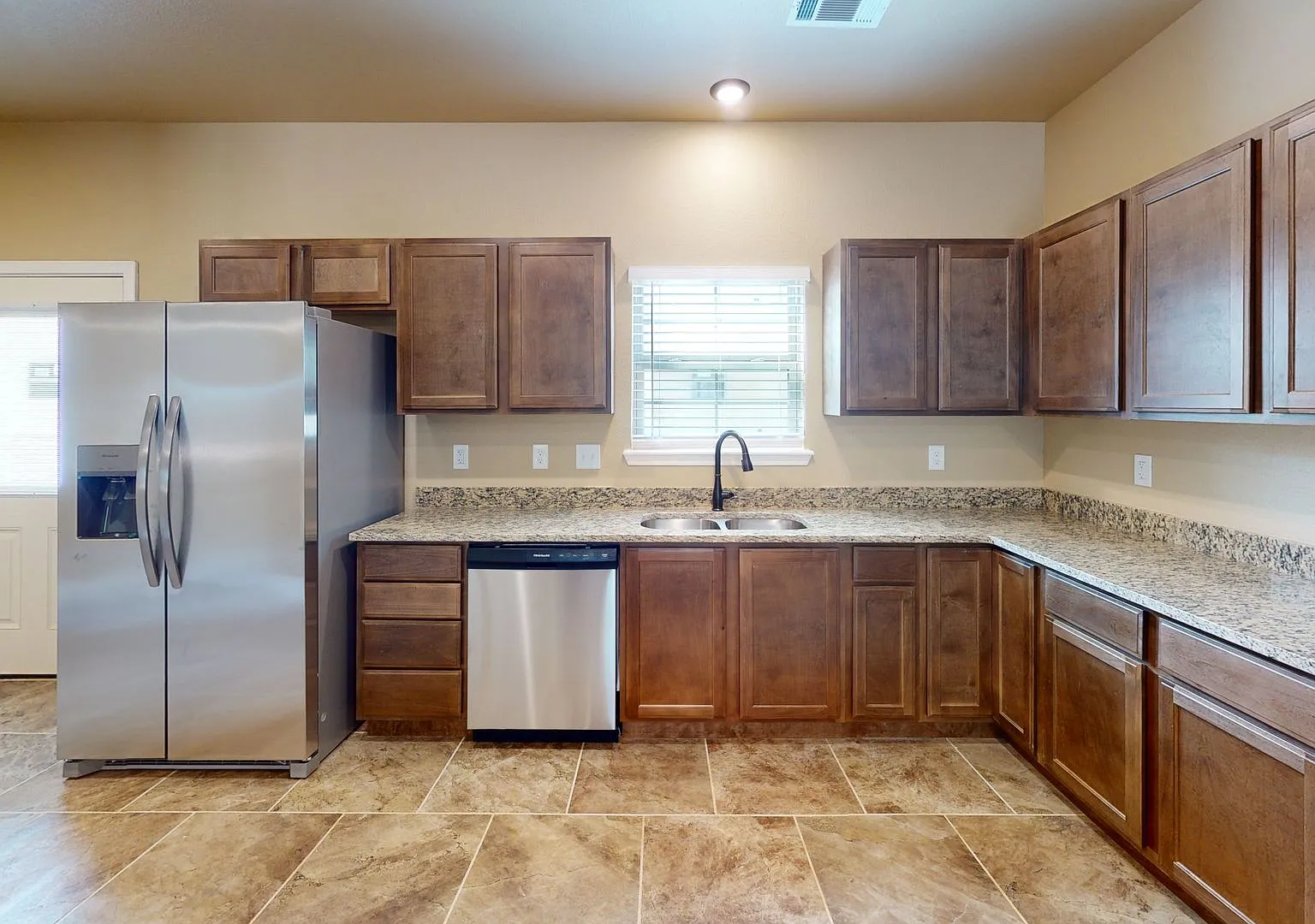 250 Ecology Drive — Photo 4