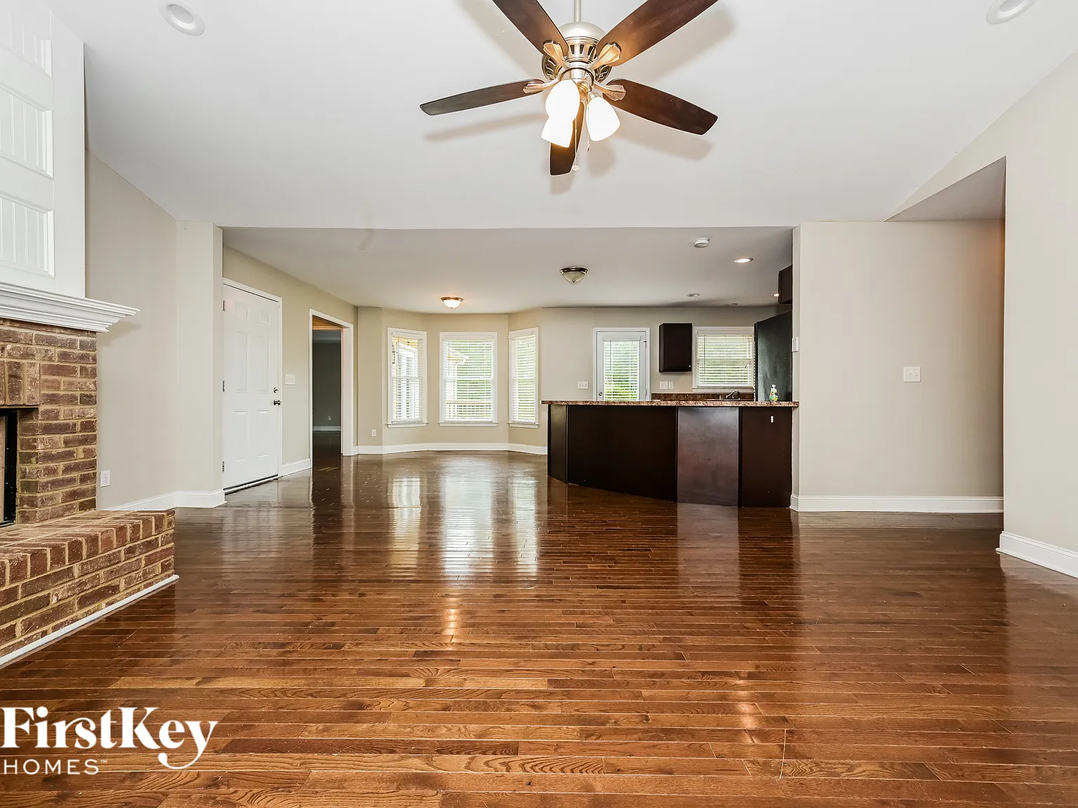 3 bed, 2.0 bath, 2299 sqft, $2,745 — Photo 2