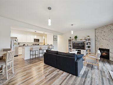 5547 Beavercrest Dr #108, Lorain, OH 44053 | Zillow